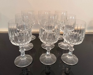 lot 51 image: Schott-Zwiesel Tango Pattern Cut Crystal Wine Glasses (Qty 9)