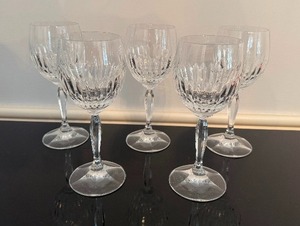 lot 52 image: Vintage Schott-Zwiesel Celebration Pattern Crystal Cut Wine Glasses (Qty 5)