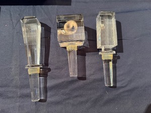 lot 27 image: Vera Wang Wedgwood Wine Stoppers (Set of 3)