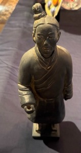 lot 73 image: Chinese Terracotta Warrior Statue Replica 15 Tall Removable Head