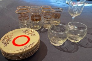 lot 94 image: Vintage Glassware and Saucers