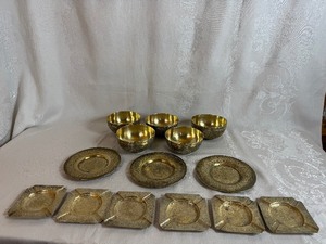 lot 112 image: Vintage Brass Plates, Bowls, AshtraysTrinket Dish