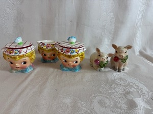 lot 129 image: Lefton Miss Dainty Sugar Creamer Sugar Pot Jam Set of 3 and Fritz & Floyd French Market Collection Pig Salt and Pepper Shakers