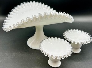 lot 25 image: Vintage Fenton Banana Boat Bowl & Candlesticks - Silver Crest Glass