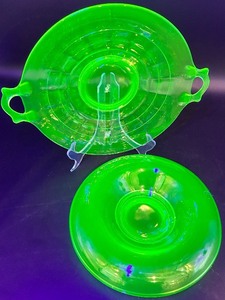 lot 27 image: Vintage Uranium Platter and Console Bowl