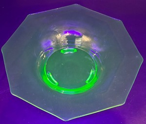 lot 28 image: Vintage Uranium Glass Octagonal Bowl - Green Centerpiece