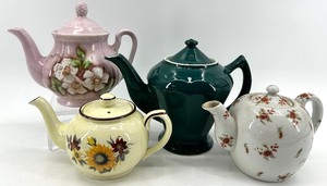 lot 53 image: Vintage Set of 4 Teapots - Including Occupied Japan Floral & Sunflower Patterns