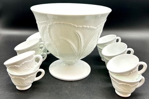 lot 68 image: Vintage Indiana Glass Pebbled Leaf Punch bowl and 12 cups