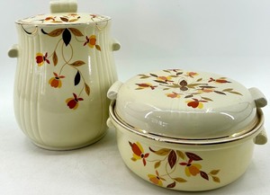 lot 86 image: Halls Jewel Tea Autumn Leaf Lidded Cookie Jar & Covered Serving Bowl