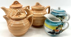 lot 117 image: Vintage Brushed McCoy Teapots and Noritake Scenic Sugar & Creamer