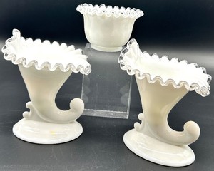 lot 131 image: Vintage  Silver Crest Cornucopias and Bowl