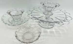 lot 139 image: Vintage Imperial Glass Cake Stand with Pedestal & Matching Compote Dishes