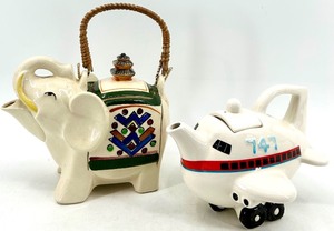 lot 151 image: Vintage Elephant Teapot & 747 Jet Plane Teapot - Japan