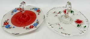 lot 228 image: Vintage Indiana Glass Floral Pattern Dessert Plates with Handle
