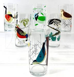 lot 7 image: Charley Harper Glasses (Lot of 6) - 6.5 in Tall Mid-Century Style Bird Print Drinking Glasses