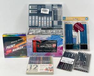 lot 21 image: Artist Supply Lot of Goodies - NIB