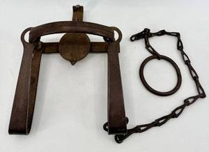 lot 165 image: New England Trap Company No. 14 Leg Snare - Vintage Animal Trap