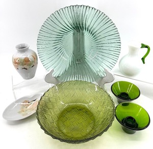 lot 194 image: Chodziez Vase, Floral Dish, Emerald Green Glass Bowls & Teal Ribbed Plate