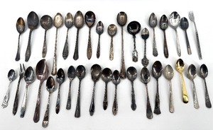 lot 238 image: Vintage Silver Plate Spoons - Mixed Pattern Flatware
