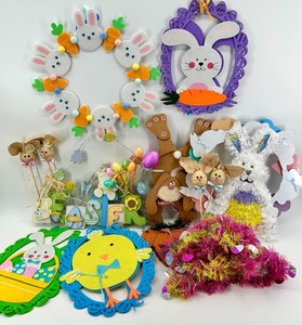 lot 83 image: Easter Decor and More