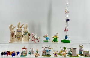 lot 87 image: Assorted Easter Bunny Figurines & Decor Ceramic Collection