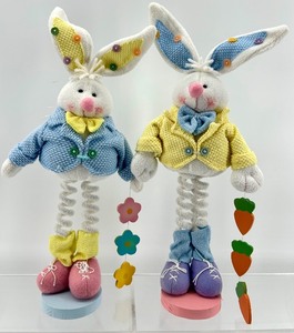lot 89 image: Easter Bunny Decor