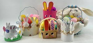 lot 91 image: Easter Bunny Baskets & Decor