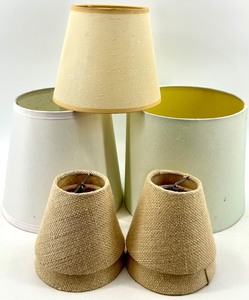 lot 123 image: Lampshades - Drum Shades & Burlap Cone Shades