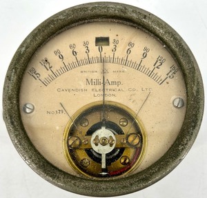 lot 136 image: Cavendish Milli-Amp Ammeter - British Make London No. 179