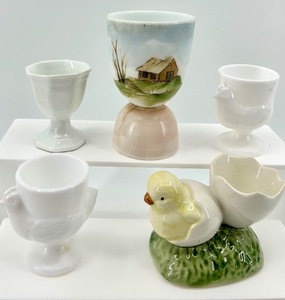lot 269 image: Vintage Ceramic and Glass Egg Cups