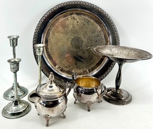 lot 289 image: Leonard Silver Plate Tea Service Set & Salver, Compote & Candlesticks