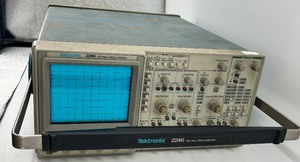 Tektronix 2246 4-Channel 100 MHz Oscilloscope