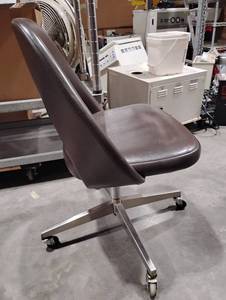 lot 11SK image: Knoll Associates Rolling Chair (601199)