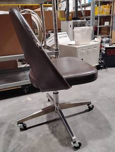 lot 12SK image: Knoll Associates Rolling Chair (601193)