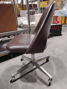 lot 14SK image: Knoll Associates Rolling Chair (601196)