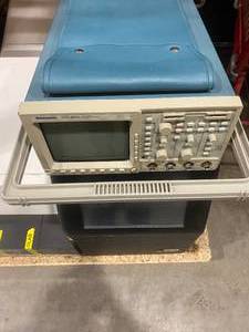 lot 25ET image: Digital Oscilloscope (601504)- Untested As Is