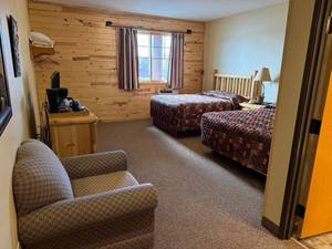 1 Night Lodge Stay, Free Dinner for 2