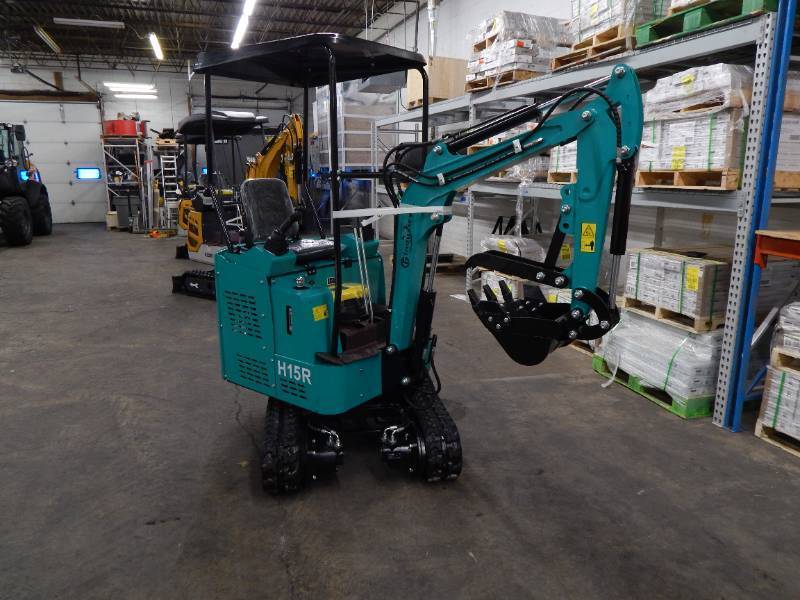 lot 5 image: NEW CFG H15R Mini Excavator