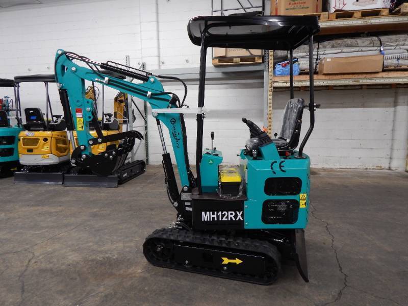 lot 11 image: NEW CFG MH12RX Mini Excavator