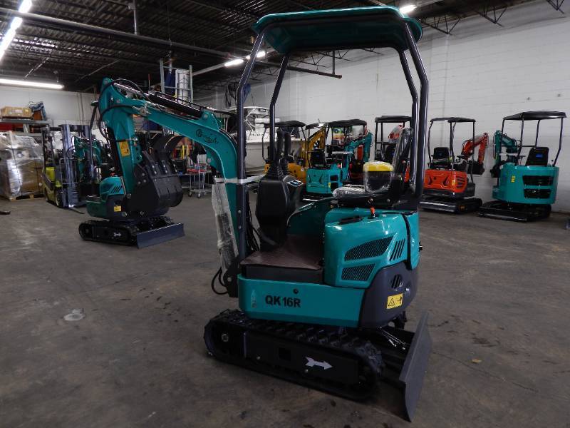 lot 13 image: NEW CFG QK16R Mini Excavator with Hydraulic Thumb