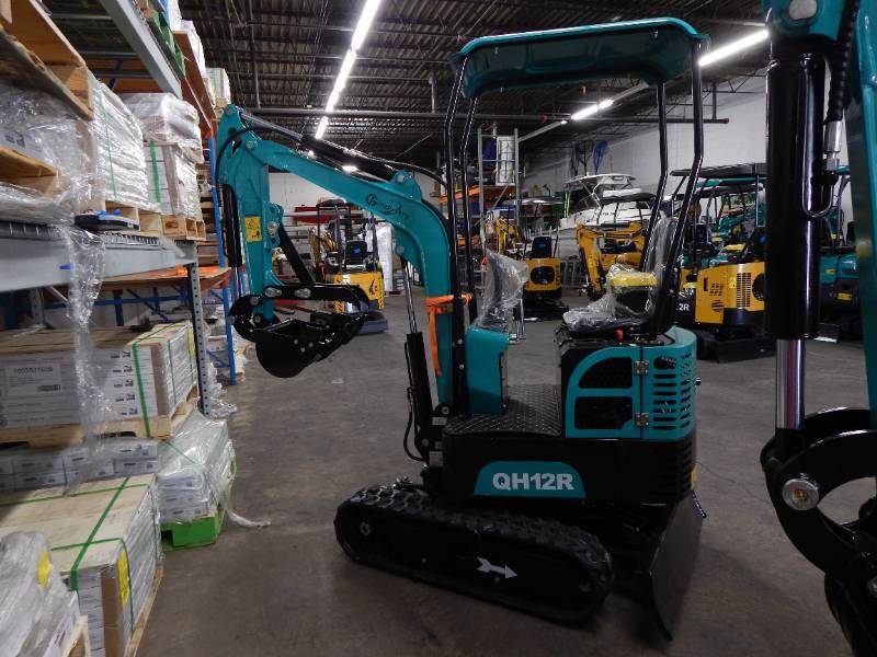 lot 23 image: NEW CFG QH12R Mini Excavator