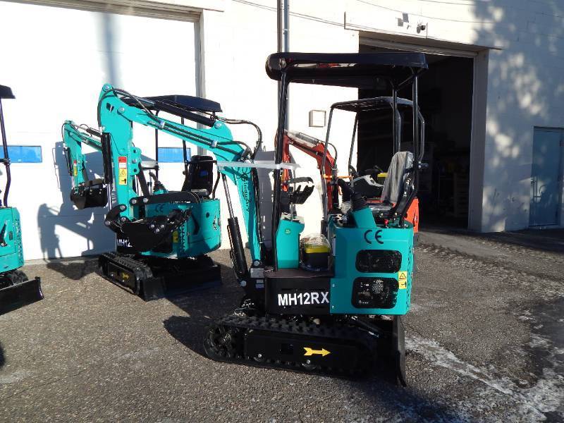 lot 30 image: NEW CFG MH12RX Mini Excavator