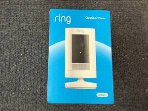 lot 25 image: Ring Outdoor Battery Powered Camera