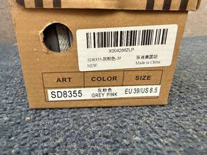 lot 30 image: Dannto Sandals - Size 8.5