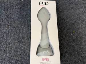 lot 86 image: Pop Sonic Spade Facial Cleanser