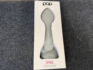 lot 87 image: Pop Sonic Spade Facial Cleanser