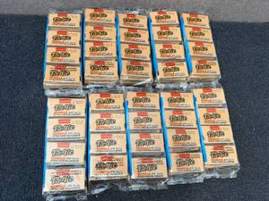 lot 101 image: 10 Packs Of Diana Picnic Vanilla Wafers