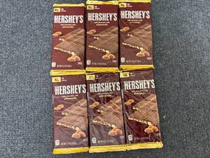 lot 234 image: 6 HersheyS Giant Almond Bars