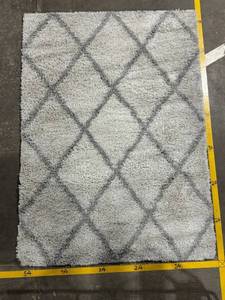 lot 2 image: NuLOOM Easy Shag Diamond Pattern Gray Area Rug