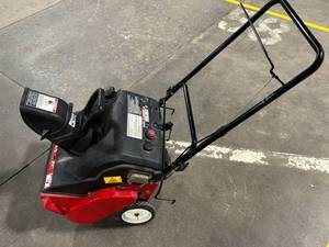 lot D-84 image: Yard Machines 31A240-800 Snow Thrower - 21 in, 3.5 HP